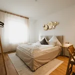 Daire Designer 2br Flat Near Center & The Mosel River Koblenz (Rhineland-Palatinate)