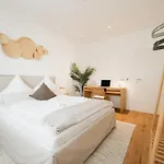 Designer 2br Flat Near Center & The Mosel River Apartman