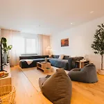 Apartman Designer 2br Flat Near Center & The Mosel River *