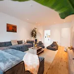 Designer 2br Flat Near Center & The Mosel River *