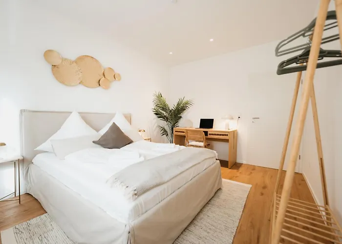 Designer 2br Flat Near Center & The Mosel River Daire